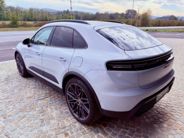 PORSCHE Macan CERCHI 22 - TETTO - MATRIX - PASM - APPROVED