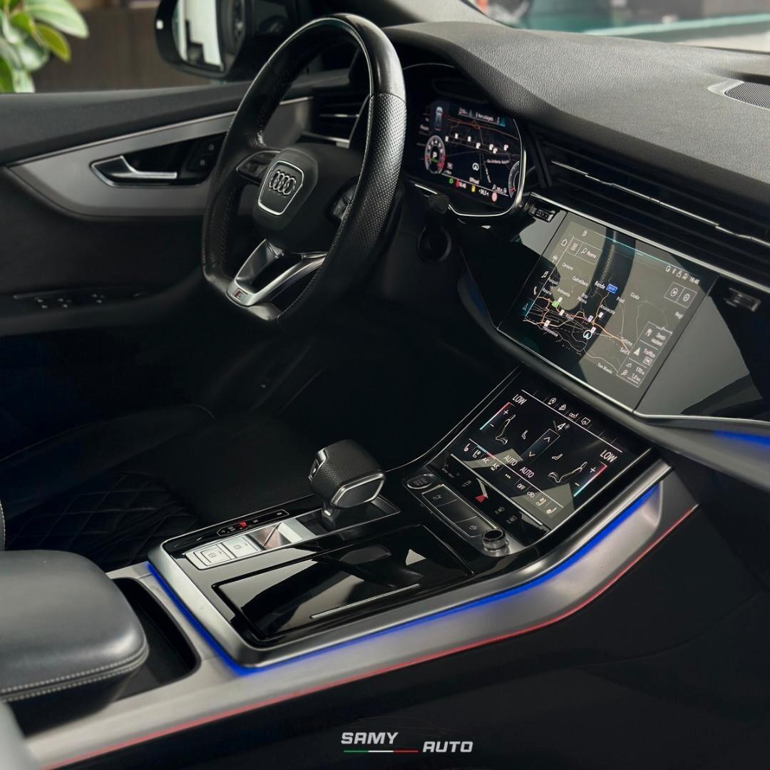 Audi Q8 55 TFSI quattro tiptronic Sport