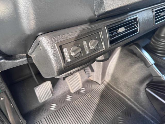 LAND ROVER Defender 90 2.5 Td5 Station Wagon E