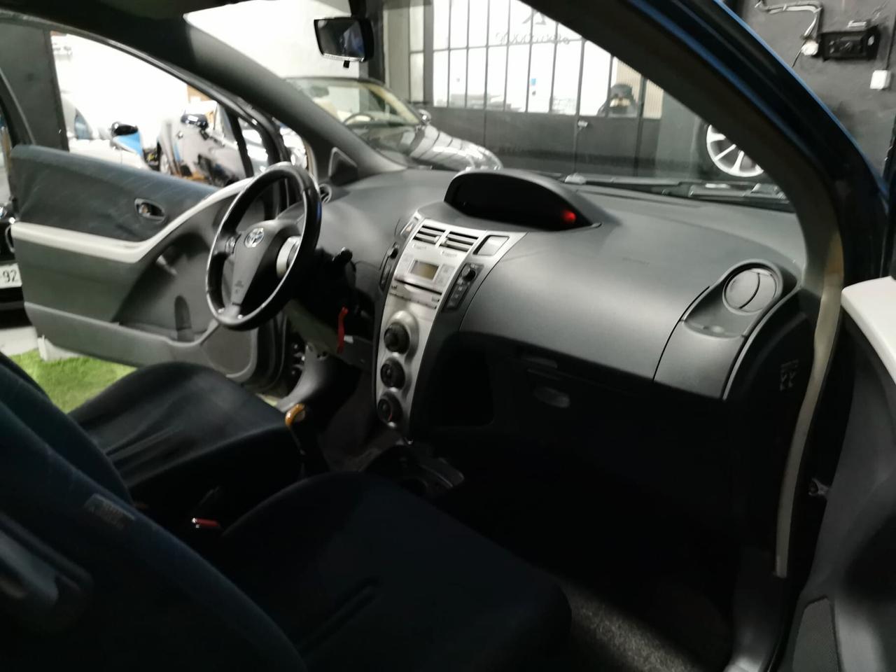 Toyota Yaris 1.0 3 porte Sol GARANZIA 12 MESI