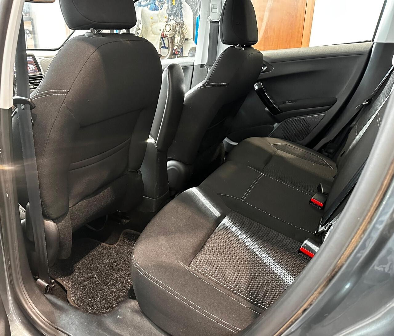 Peugeot 208 PureTech 82 5 porte Allure