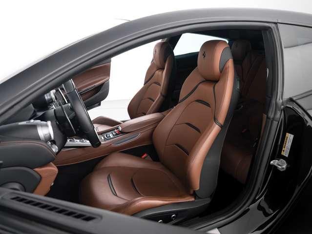 Ferrari GTC4 Lusso V12