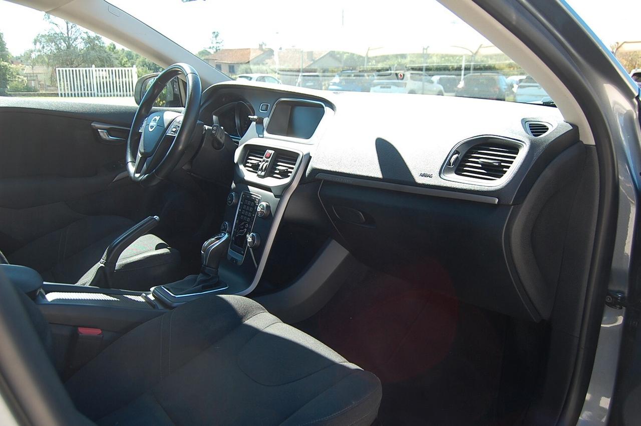 Volvo V40 Cross Country D4 Kinetic