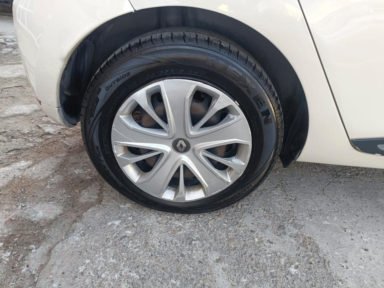 Renault Clio dCi 8V 75CV Start&Stop 5 porte Energy Zen