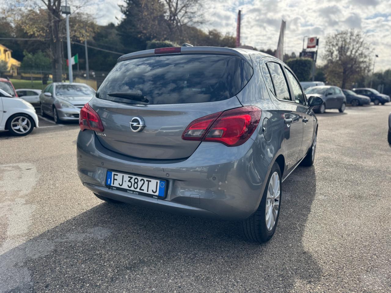 Opel Corsa 1.4 90CV GPL Tech 5 porte Cosmo