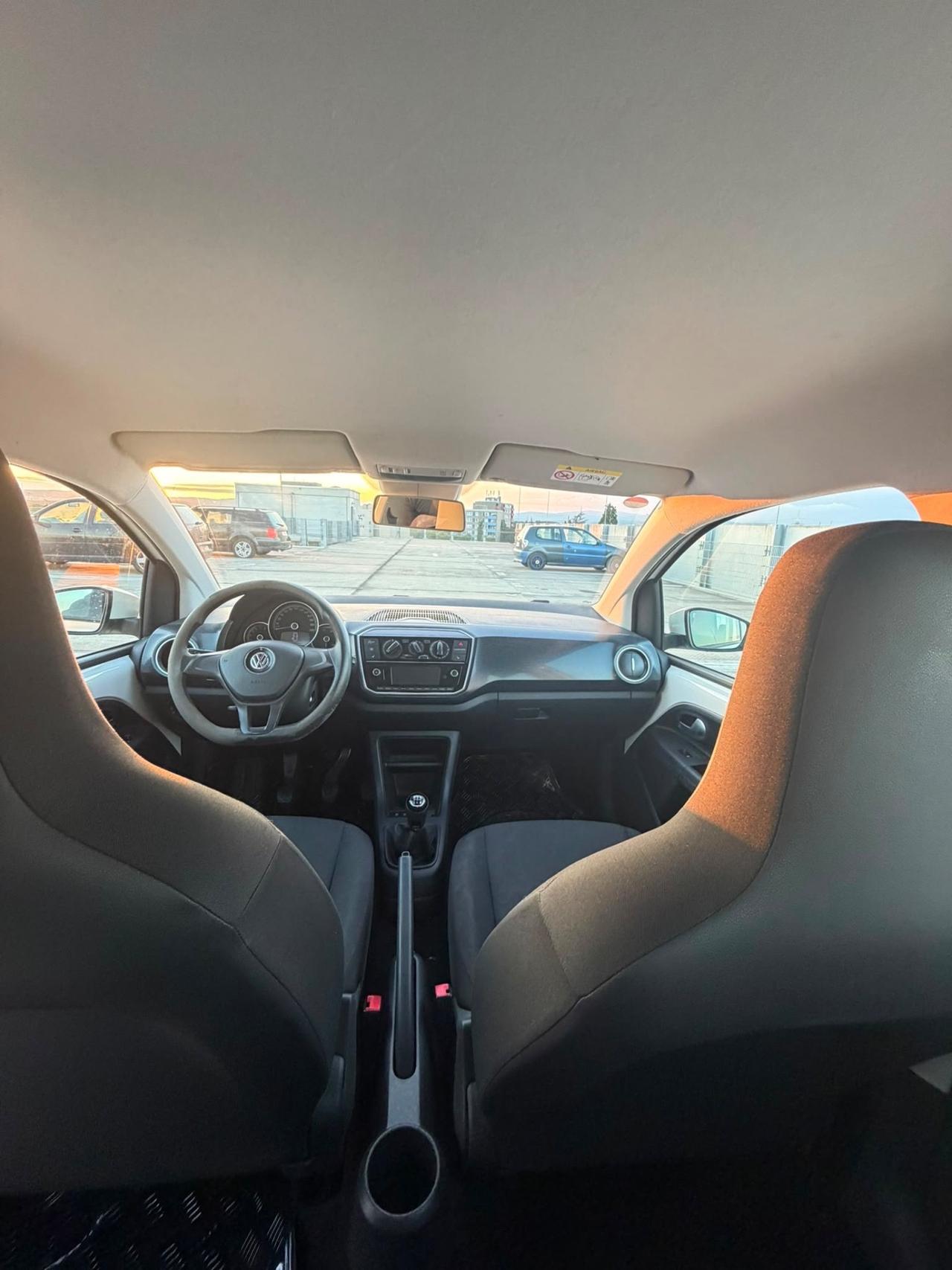 Volkswagen up! 1.0 75 CV 5p. high