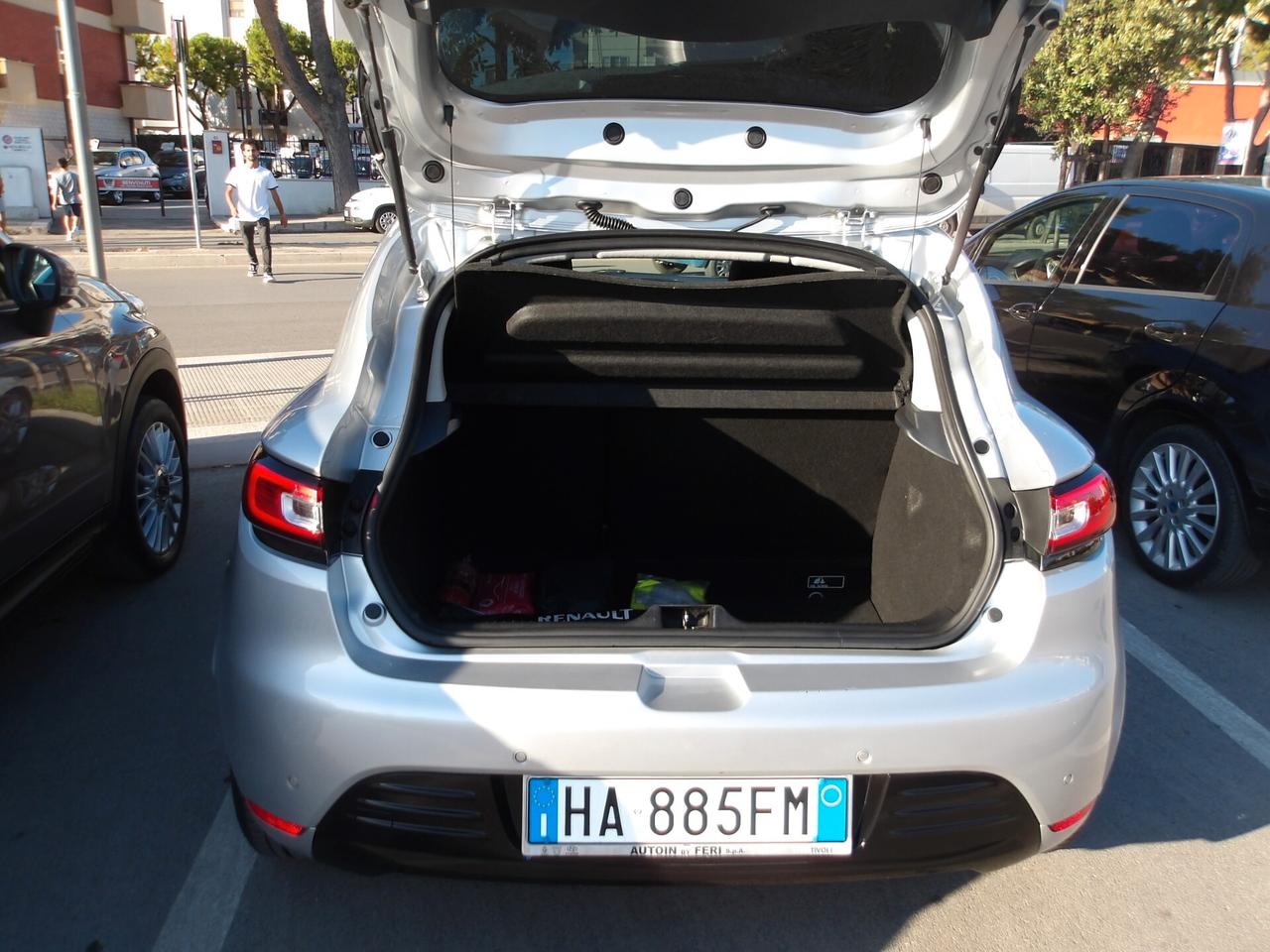 RENAULT CLIO 0.9 B/GPL(CASA MADRE)-MOSCHINO