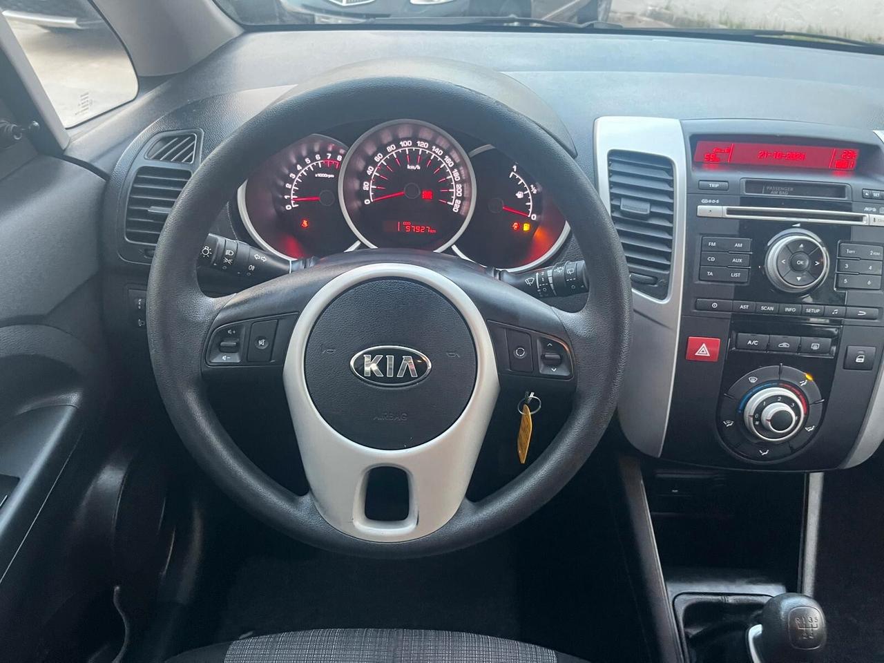 Kia Venga 1.4 benz. 90cv Cool 90.000km!