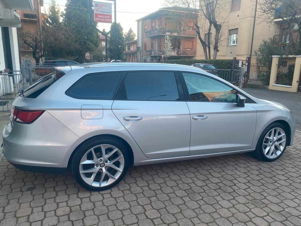 Seat Leon 1.6 TDI 105 CV ST Business NAVI