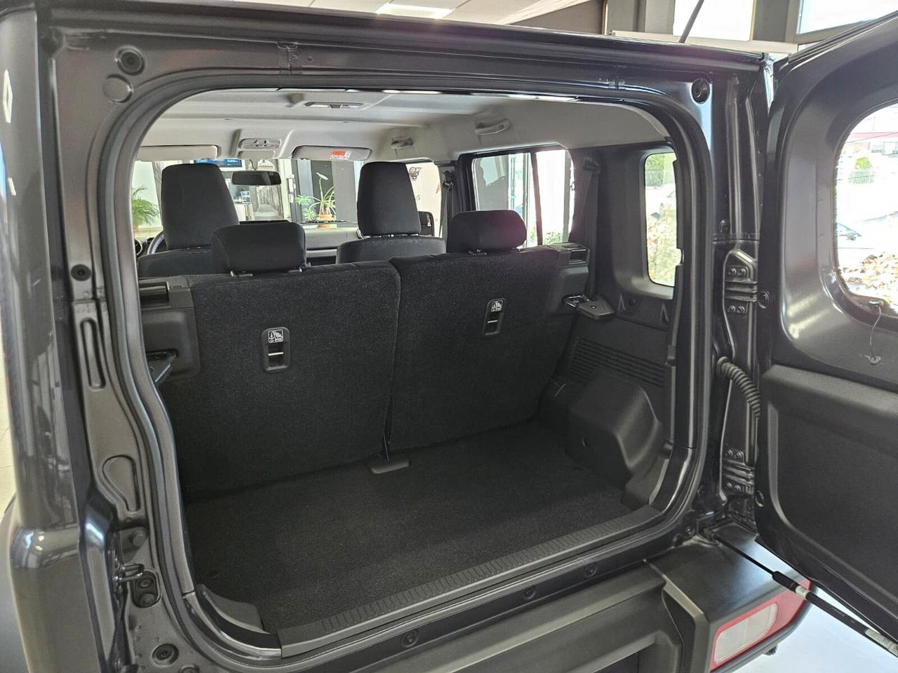 Suzuki Jimny 1.5 BENZINA OMOLOGATO AUTOVETTURA 4 POSTI