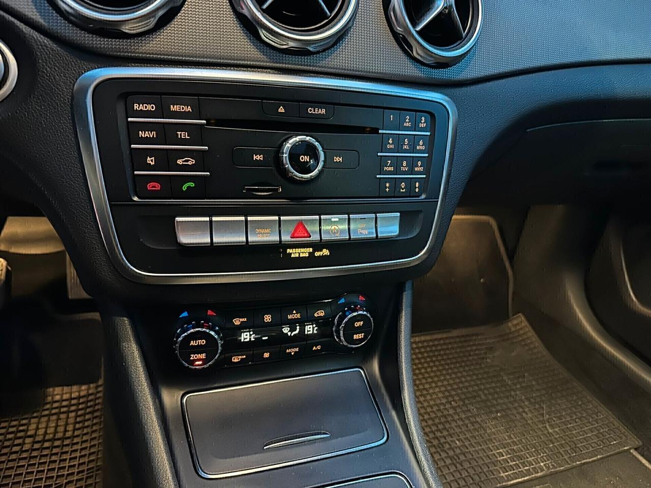 Mercedes-benz GLA200d Automatic Premium ENDURO TETTO FULL