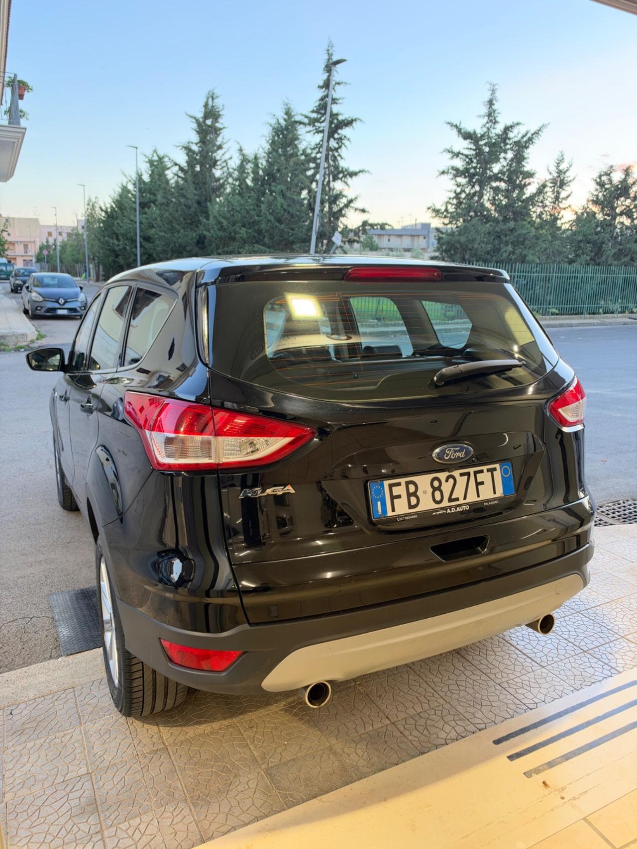 Ford Kuga 2.0 TDCI 150 CV S&S 4WD Titanium