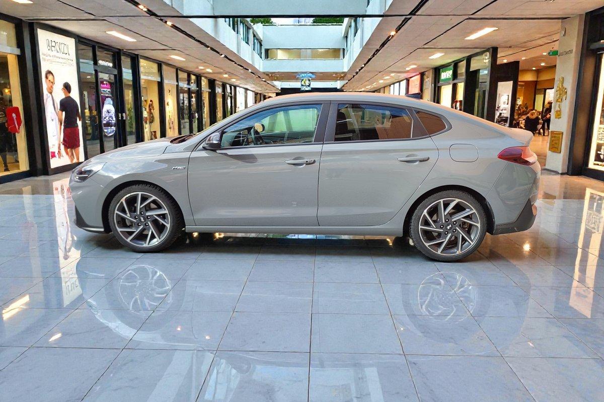 HYUNDAI i30 Fastback 1.5 T-GDI iMT 48V N-Line