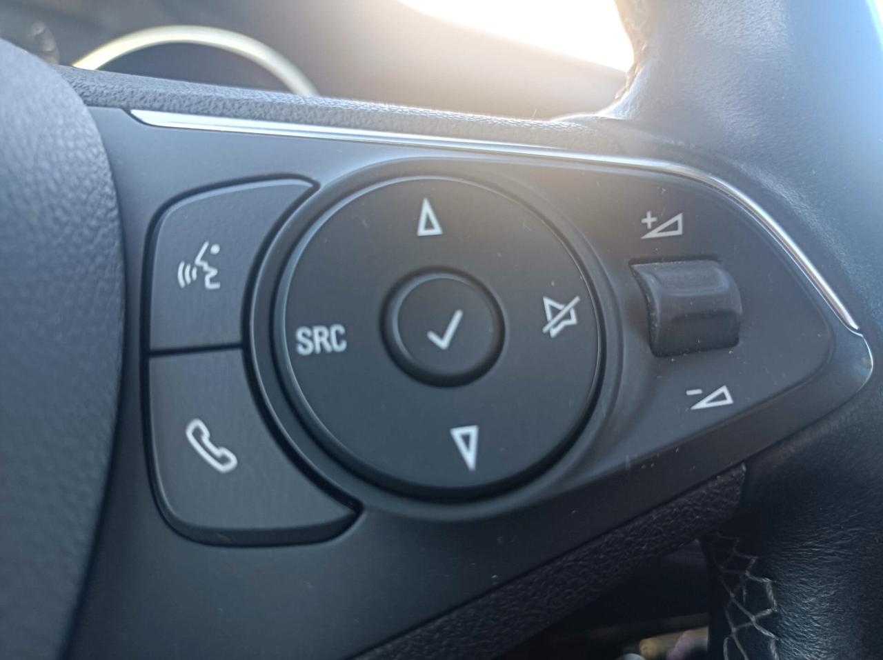 Opel Grandland X 1.6 Hybrid Plug-in aut. AWD Design Line