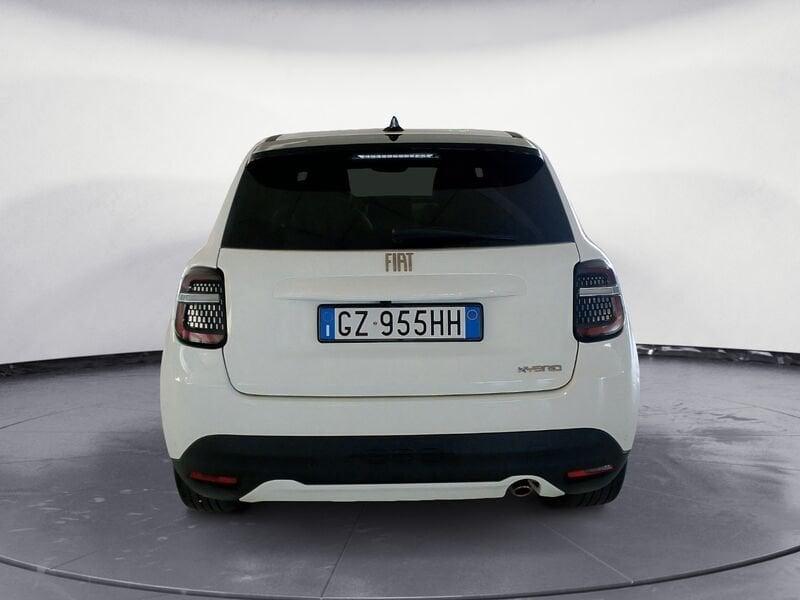 FIAT 600 (2023-->) Hybrid 110 CV DCT MHEV La Prima
