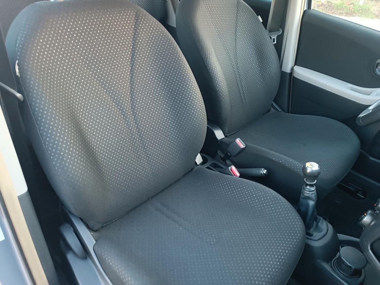 Toyota Yaris 1.3 benzina