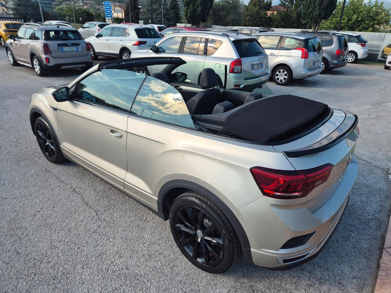 Volkswagen T-Roc 1.5 TSI 150cv DSG R-Line