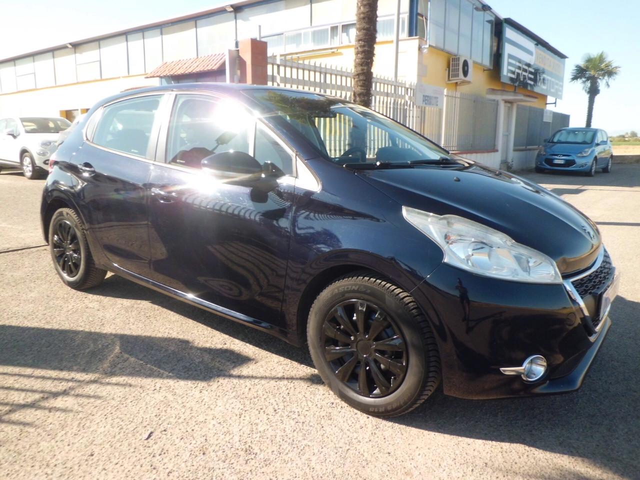 Peugeot 208 1.4 HDi 68 CV 5 porte Allure
