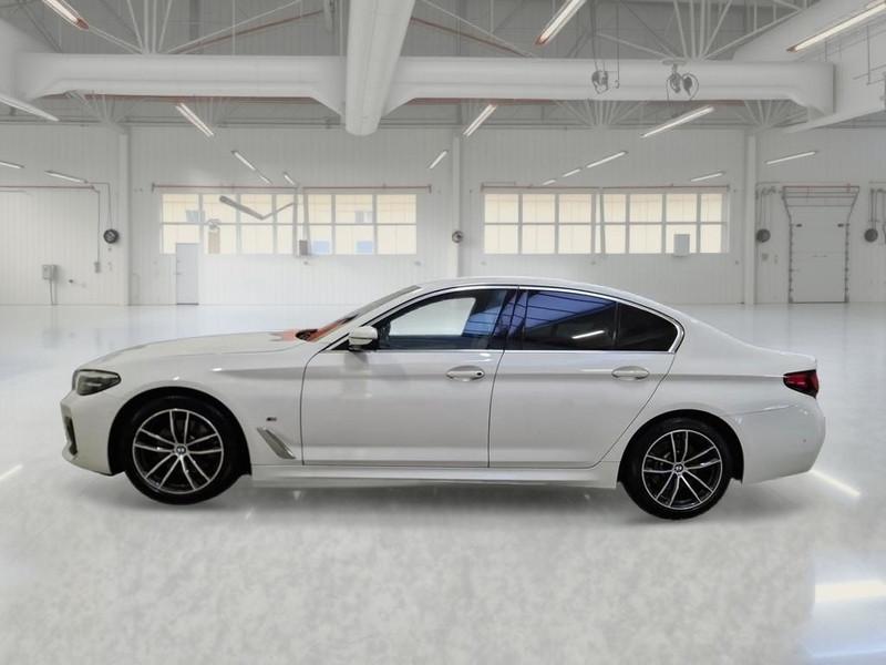 BMW 520 AUT MSPORT MH48V AUTO 4 PORTE BERLINA