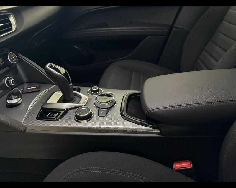 Alfa Romeo Stelvio 2.2 Turbodiesel 160 CV AT8 RWD Sprint