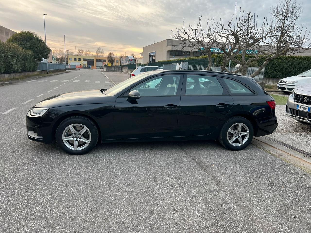 Audi A4 Avant 35 TDI S tronic Business