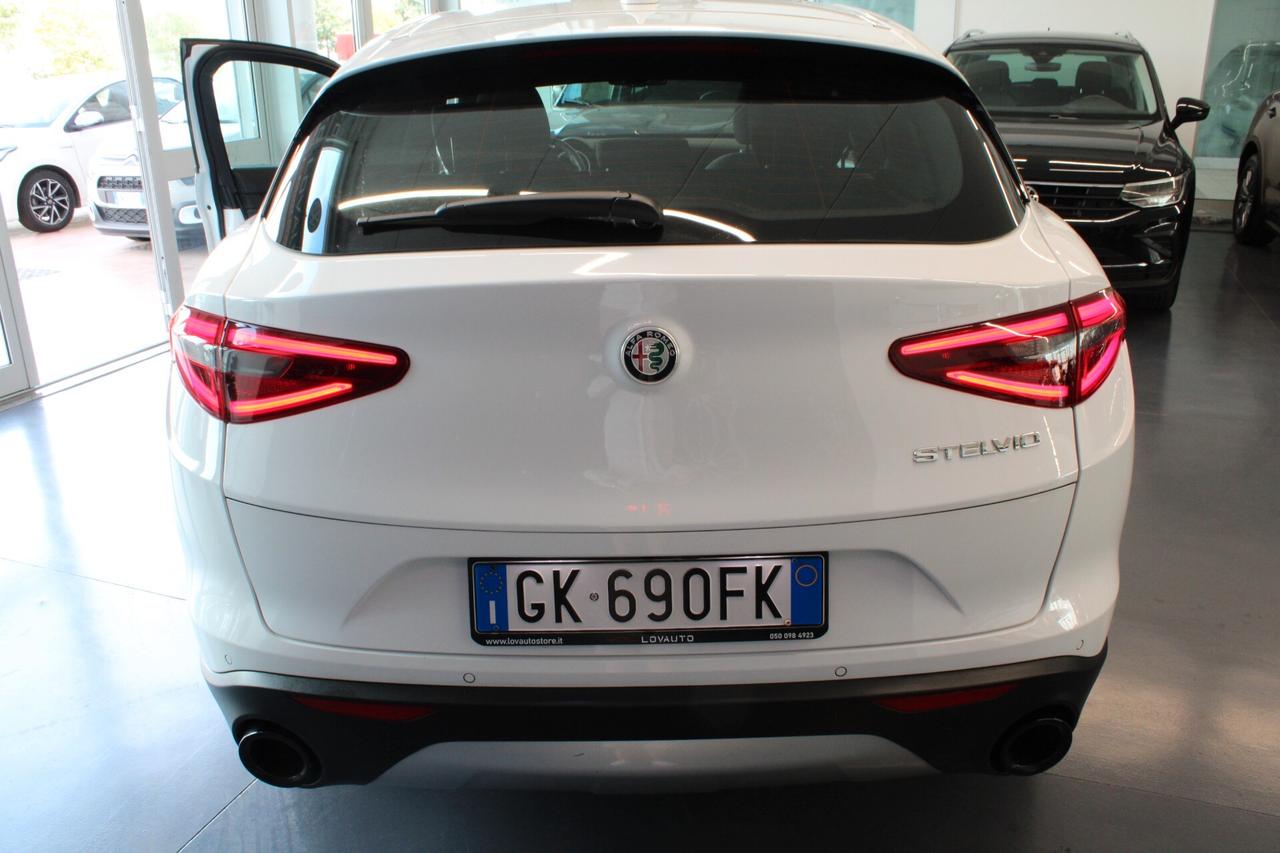 Alfa Romeo Stelvio 2.2 Turbodiesel 160 CV AT8 RWD Business