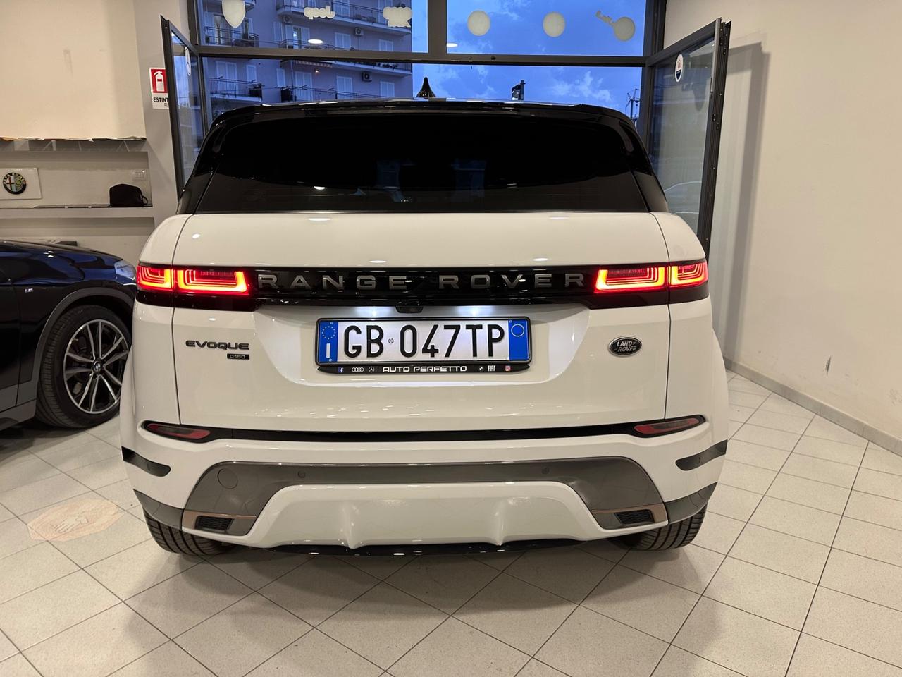 Land Rover Range Rover Evoque Range Rover Evoque 2.0D I4-L.Flw 150 CV R-Dynamic S