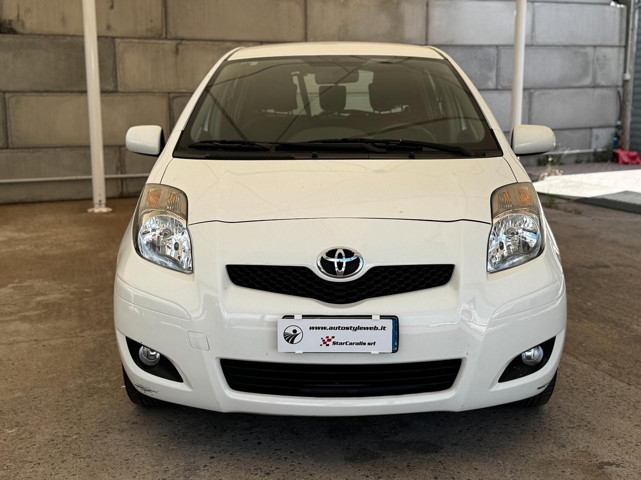 Toyota Yaris 1.0 5 porte Sol 69 Cv