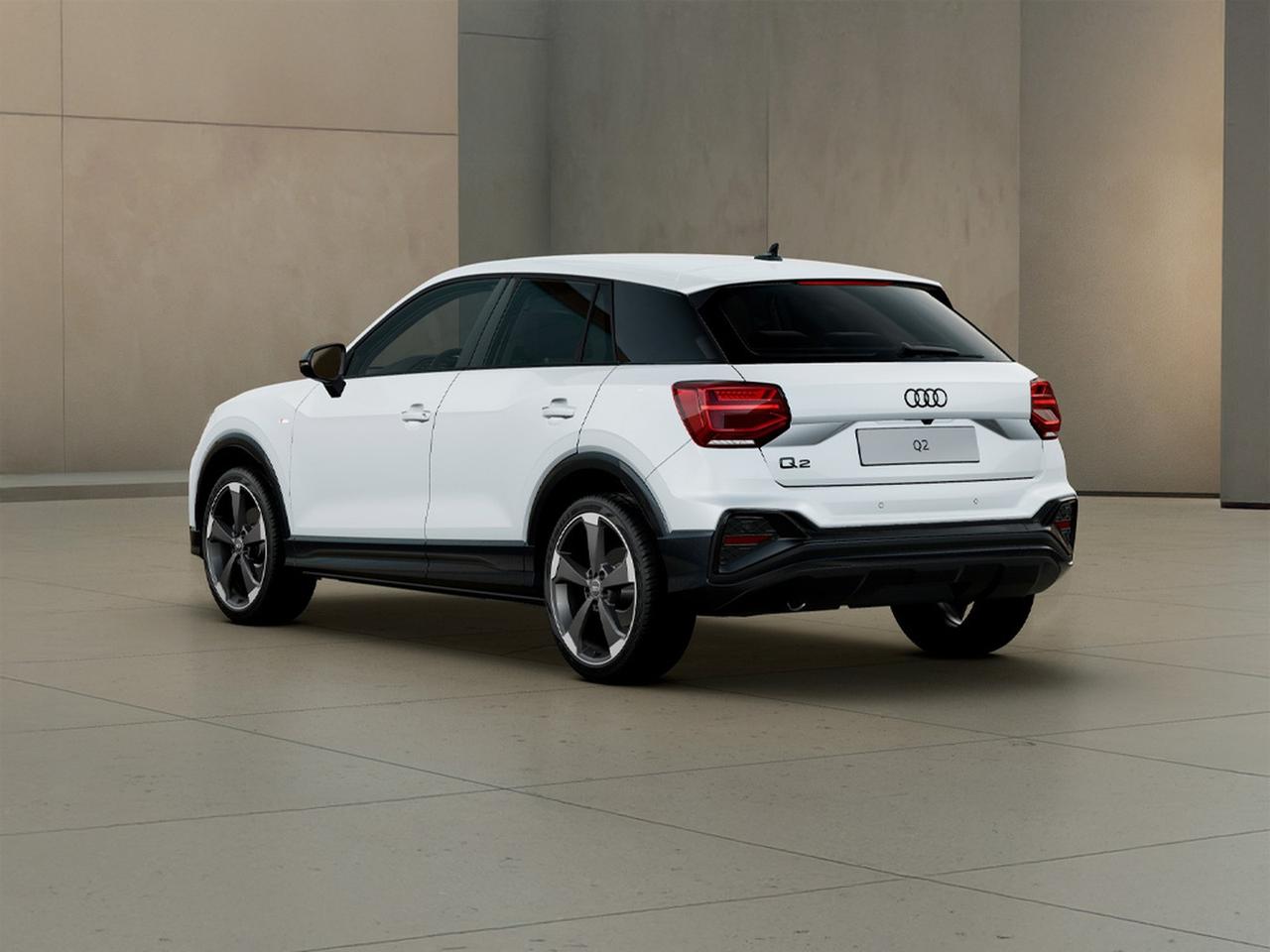 Audi Q2 35 1.5 tfsi identity black s-tronic