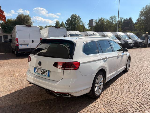 VOLKSWAGEN Passat Variant 2.0 TDI SCR EVO DSG R LINE