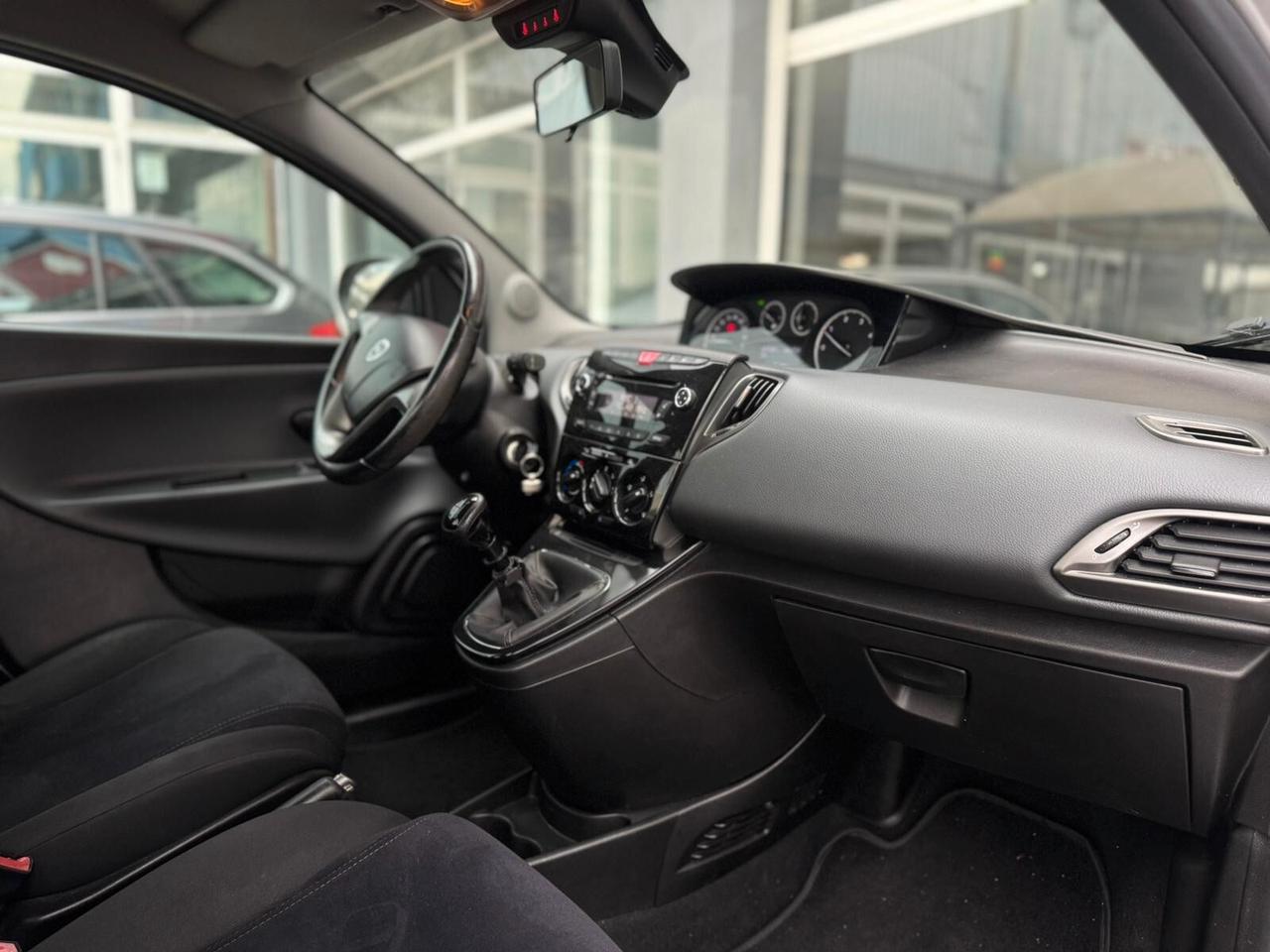 Lancia Ypsilon 1.3 MJT 16V 95 CV 5 porte S&S Platinum