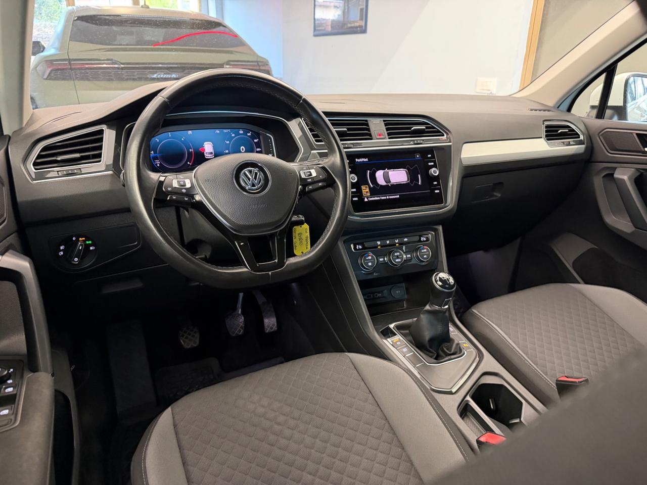 Volkswagen Tiguan 1.6 TDI R-Line 115cv