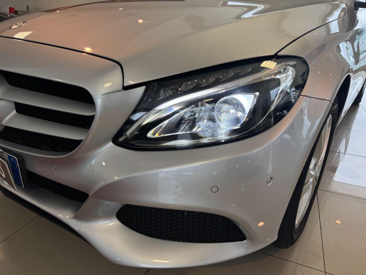MERCEDES C 220 d S.W. Automatic Sport Pelle/Full Led
