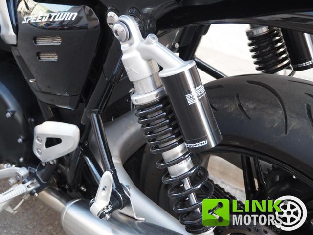 TRIUMPH Speed Twin 1200