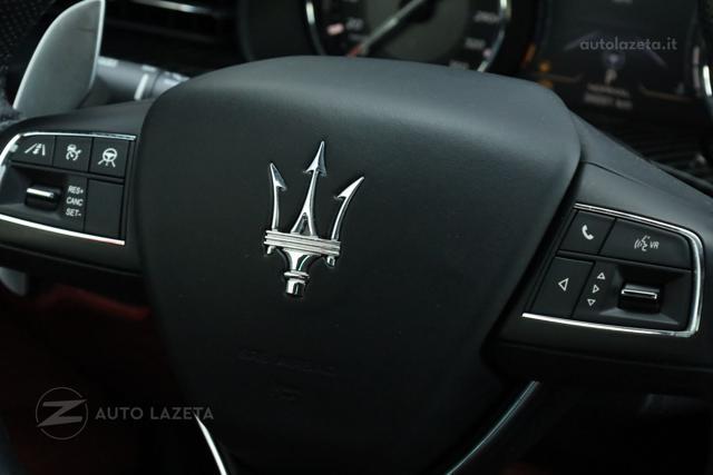MASERATI Quattroporte V8 580 CV Trofeo