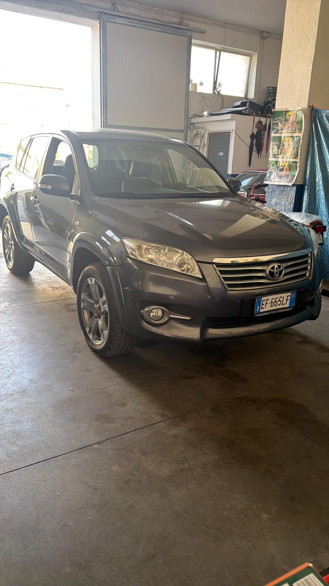 Toyota RAV 4 RAV4 Crossover 2.2 D-Cat A/T 150 CV Executive