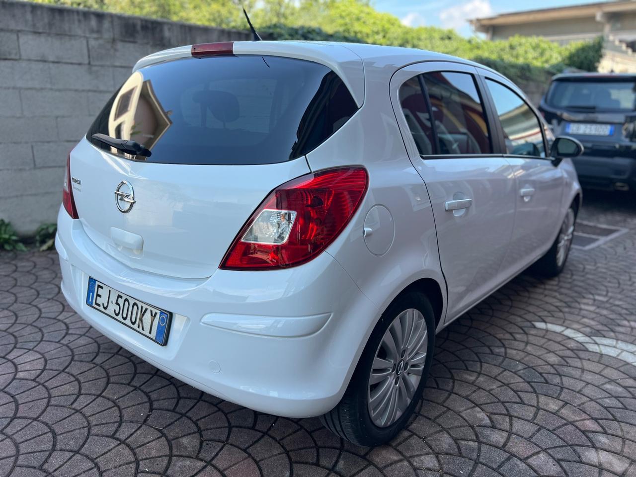 Opel Corsa 1.2 5porte GPL - Garanzia 12 mesi