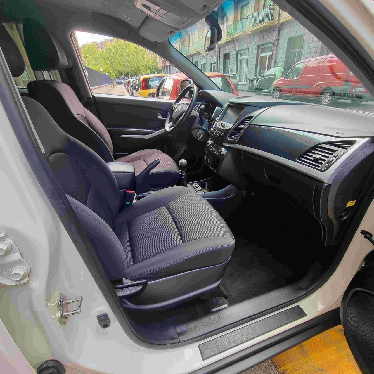 Ssangyong Korando 2.0 2WD MT GPL Plus