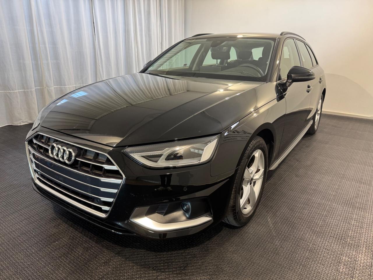 Audi A4 35 TDI/163 CV S tronic Business Advanced