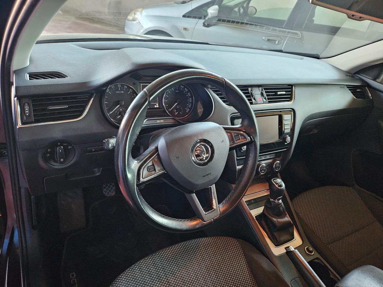 Skoda Octavia 1.6 TDI CR 110 CV Wagon Executive