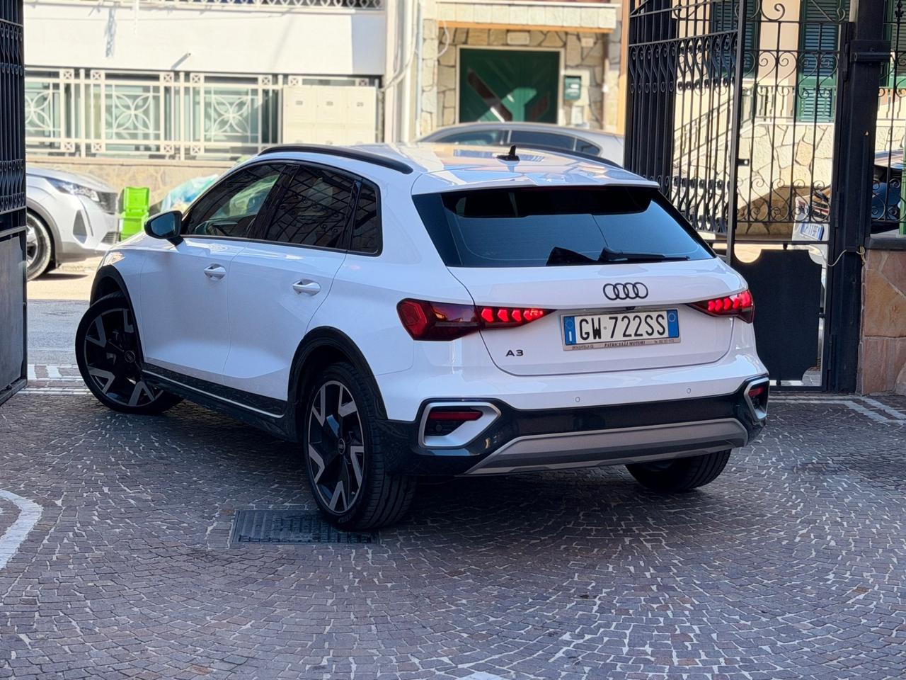 Audi A3 ALLSTREET S-LINE 150 CV