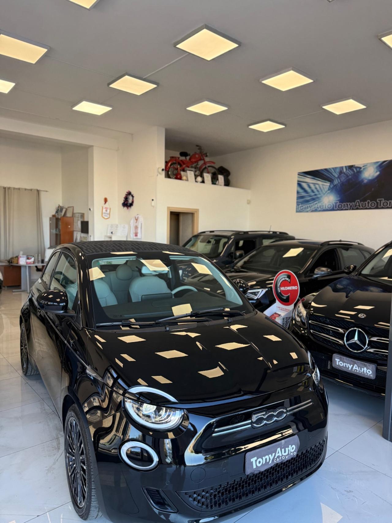 Fiat 500 EDIZIONE LIMITATA, CAMBIO AUTOMATICO, TELECAMERA,FULL LED, NAVI,APPLE CARPLAY