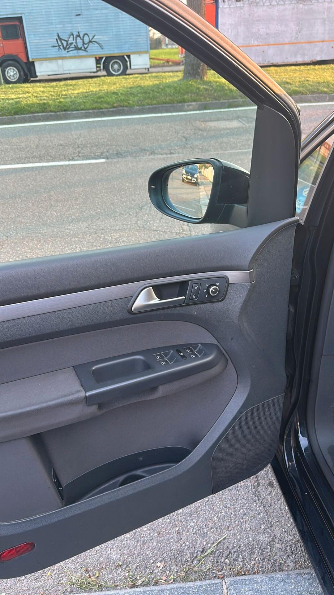 Volkswagen Touran 1.6 TDI Comfortline