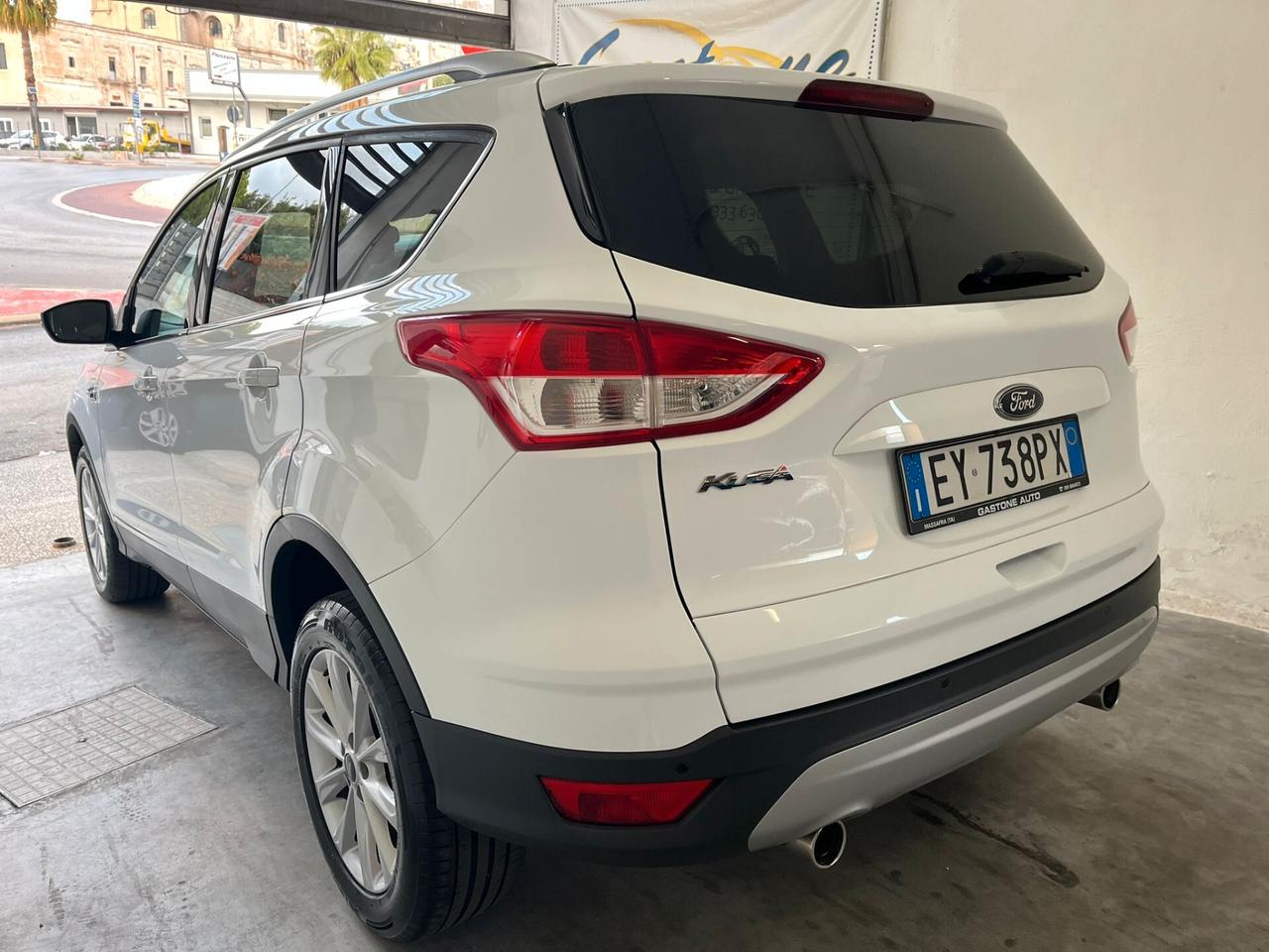 FORD KUGA 2.0 TDCI 150 CV 4WD Powershift TITANIUM