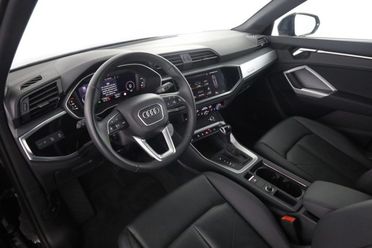 AUDI Q3 Q3 40 TDI quattro S tronic Identity Black