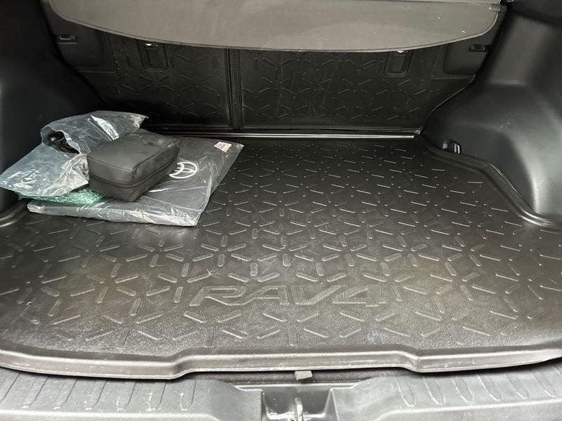 Toyota RAV4 2.5 vvt-ie h Style 2wd 218cv e-cvt