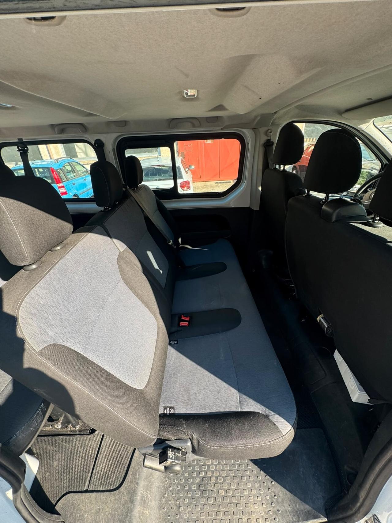 Opel Vivaro 29 1.6 CDTI PC-TN 9 POSTI