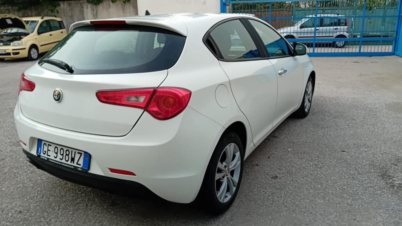 Alfa Romeo Giulietta Alfa Romeo giulietta 1.6 mjt-