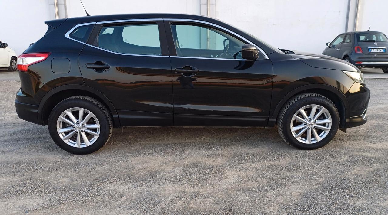 Nissan Qashqai 1.5 dCi Visia