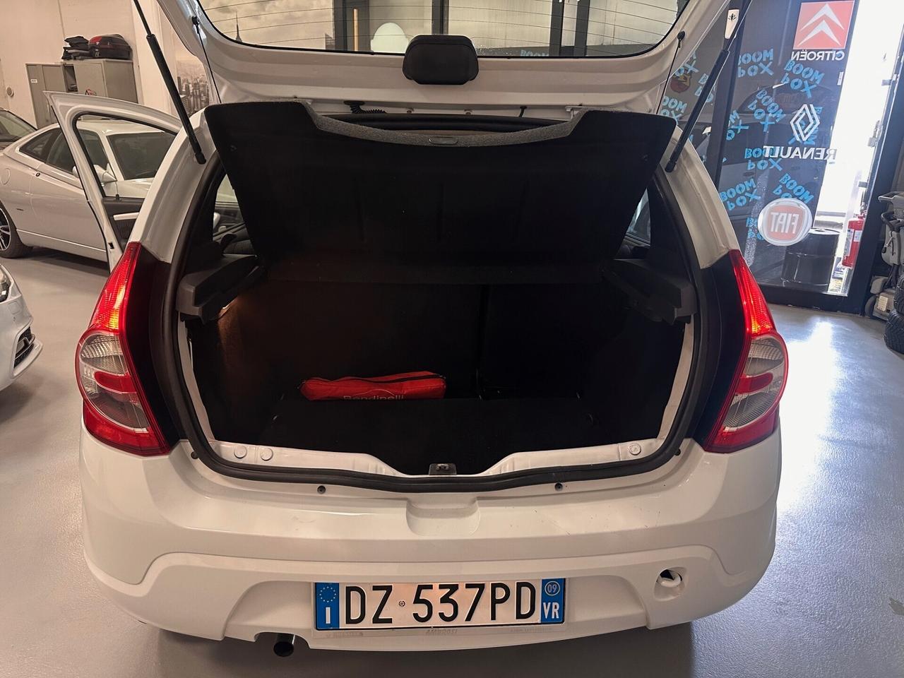 DACIA SANDERO GPL DI FABBRICA 5 PORTE